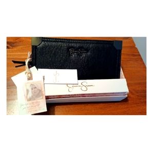 NWT* JESSICA SIMPSON DOUBLE GOSSETT BI-FOLD.